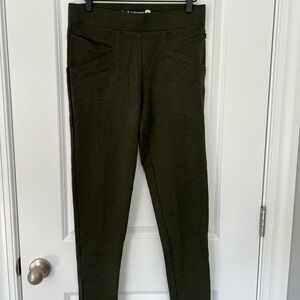Betabrand Hunter Green Pull On Skinny Legging Dress Pants Size Medium Long